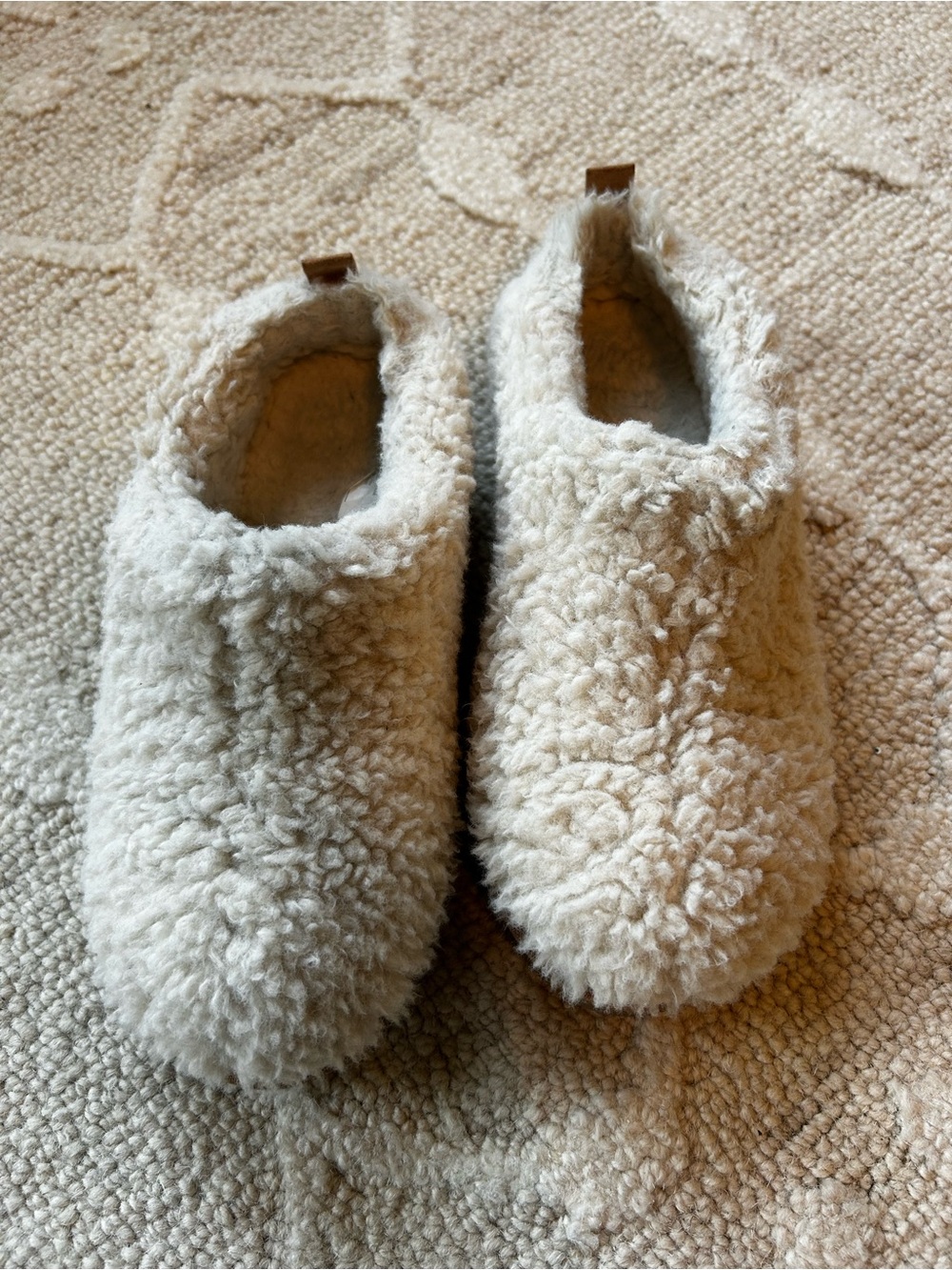 Target Women's Plush Slip-On Slippers - Cream
